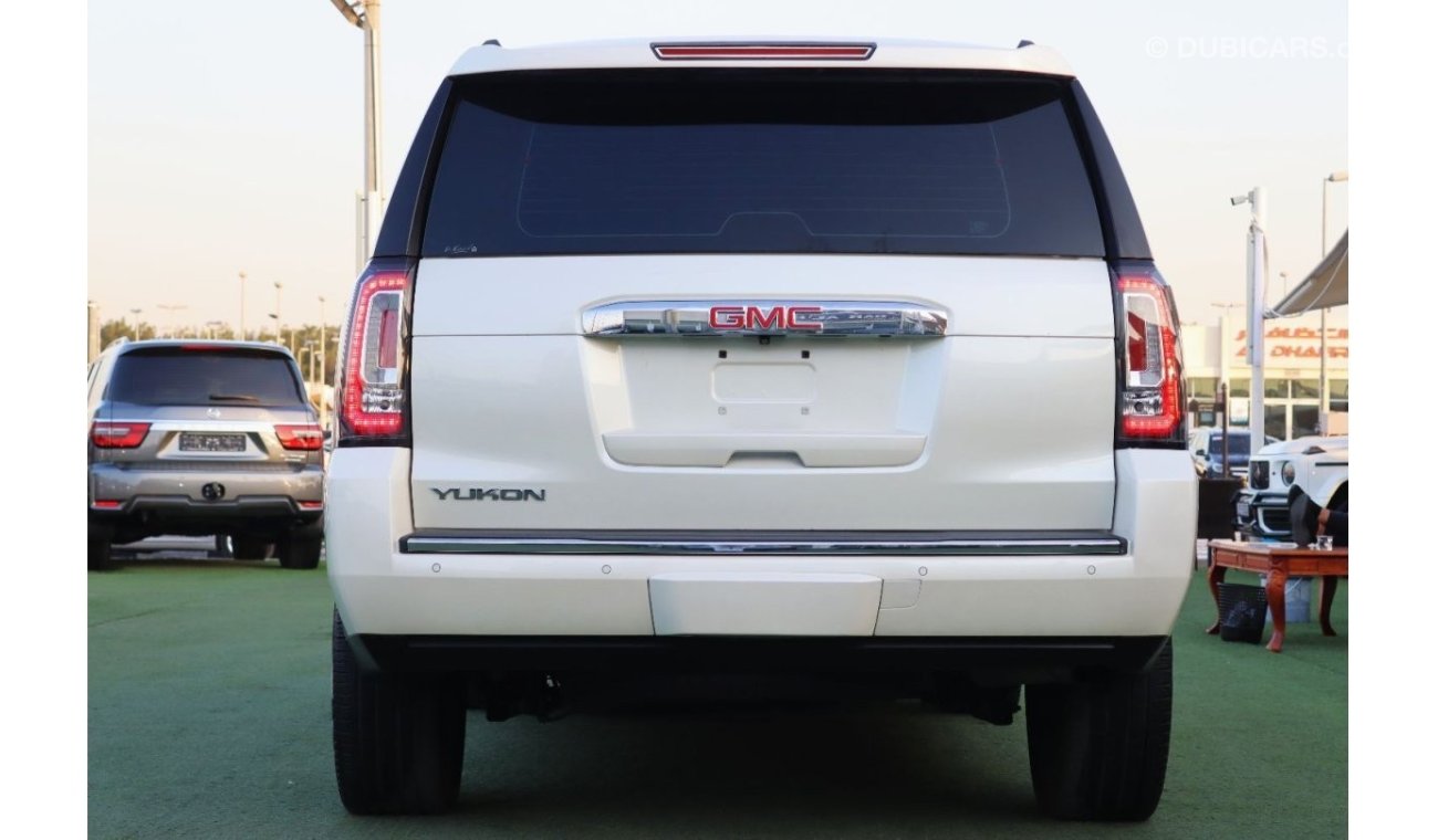 GMC Yukon Denali