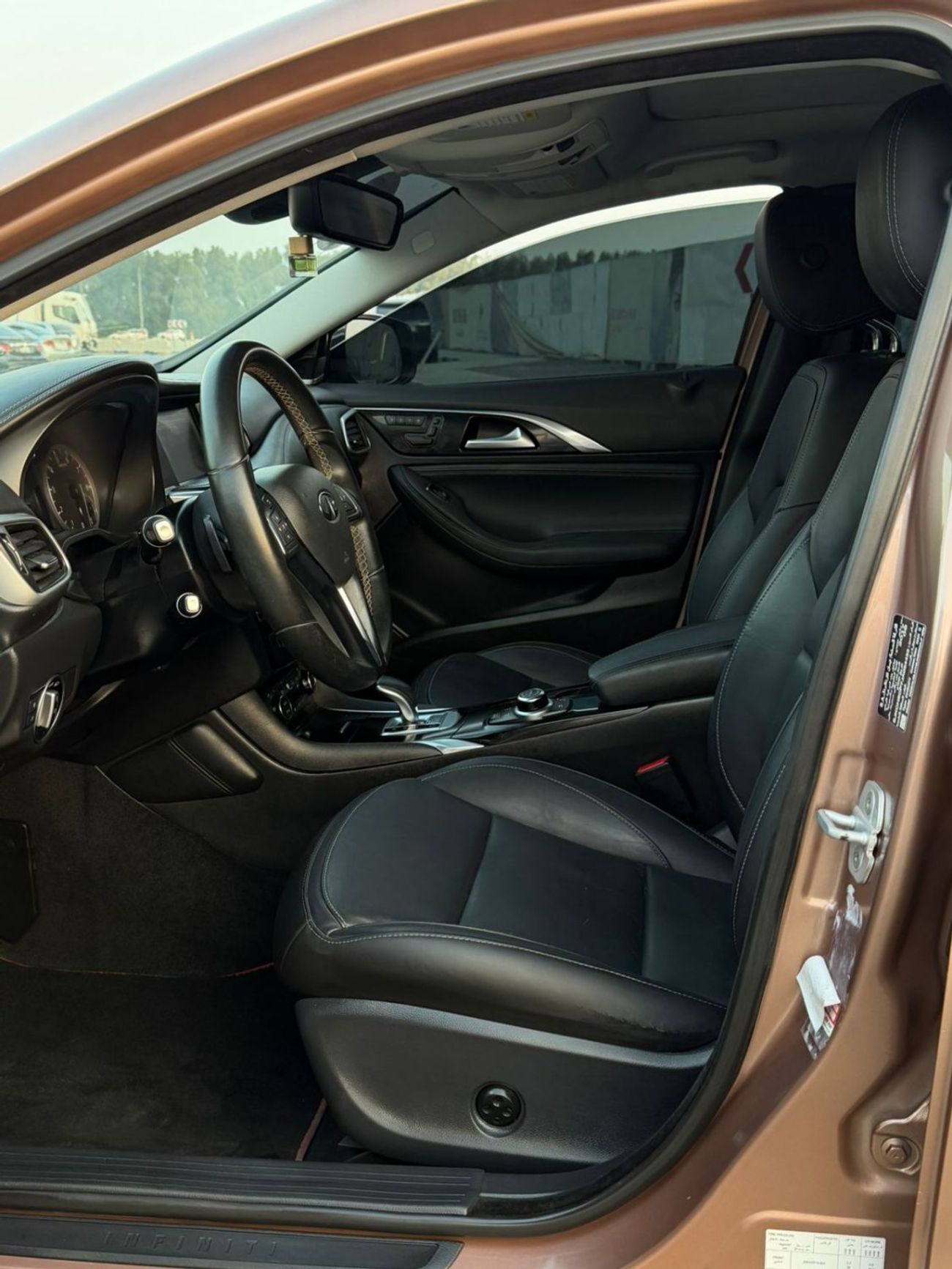 إنفينيتي Q 30 حالة ممتازة من الداخل و الخارج