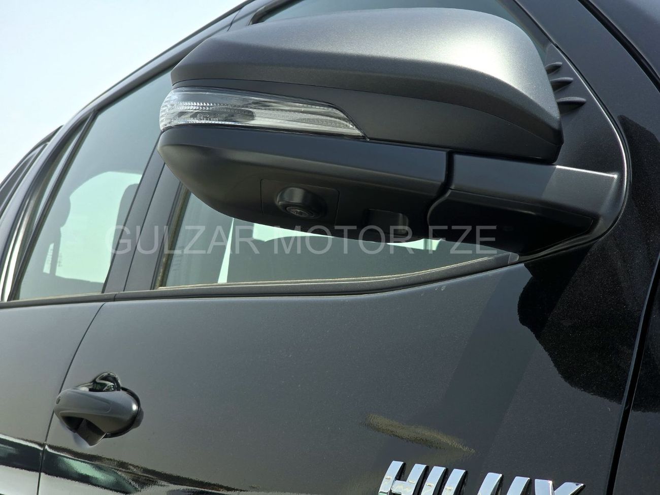 Toyota Hilux HILUX ADVENTURE PETROL 4.0L - FULL WITH COMPRESSOR - BLACK INSIDE BLACK - OMANI
