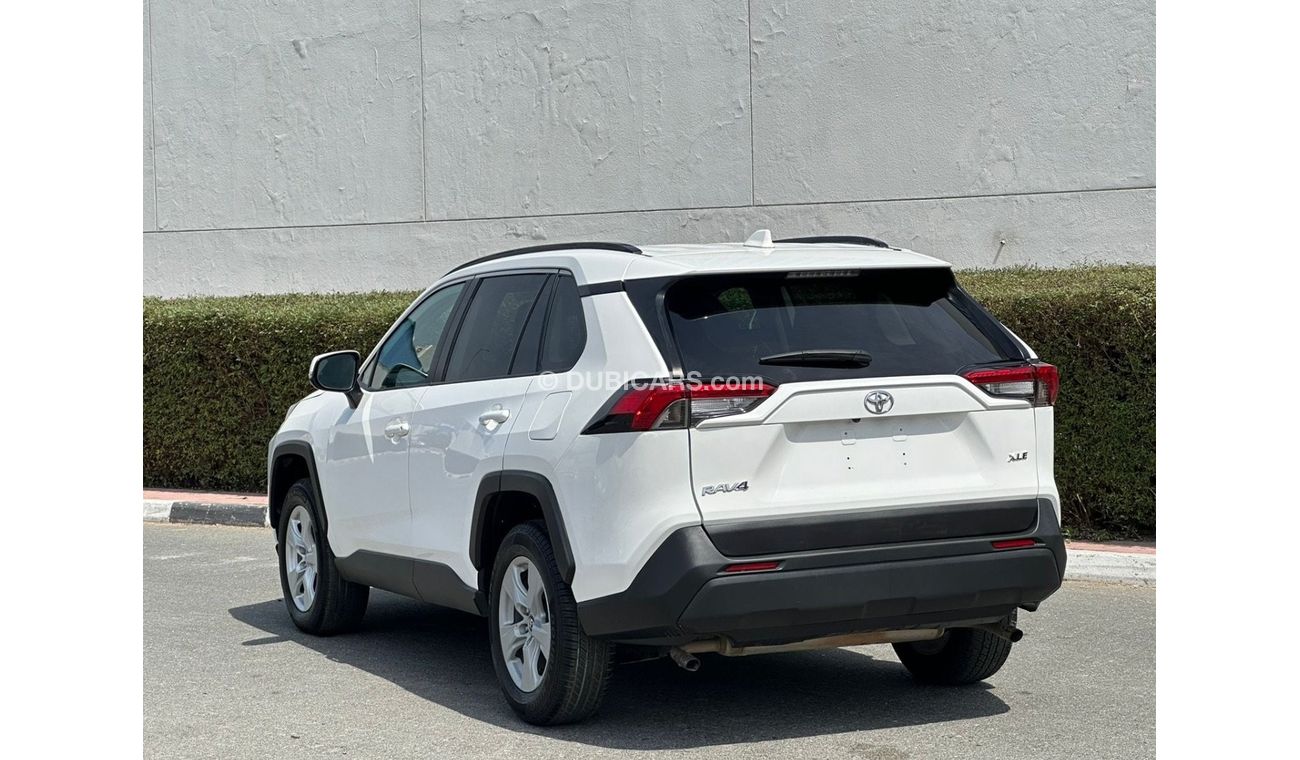 Toyota RAV4 XLE full option