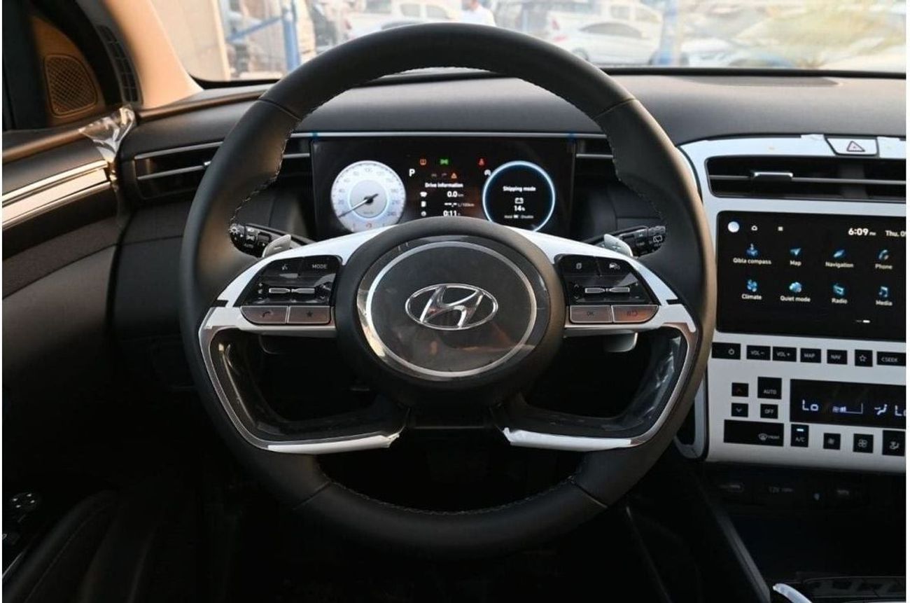 Hyundai Tucson Hyundai Tucson 1.6L Turbo, Petrol, (Mid+ Option) Model 2022, Color White (Export Price)