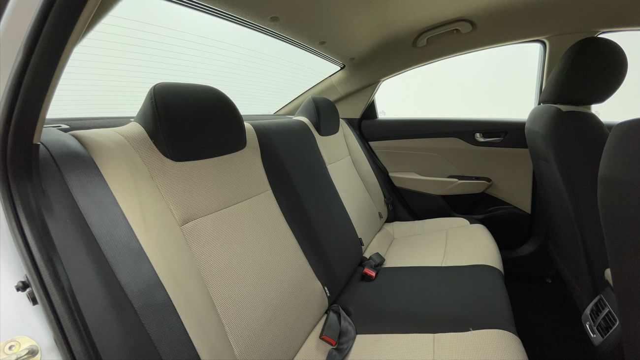 Hyundai Accent SMART 1.6 | Zero Down Payment | Home Test Drive