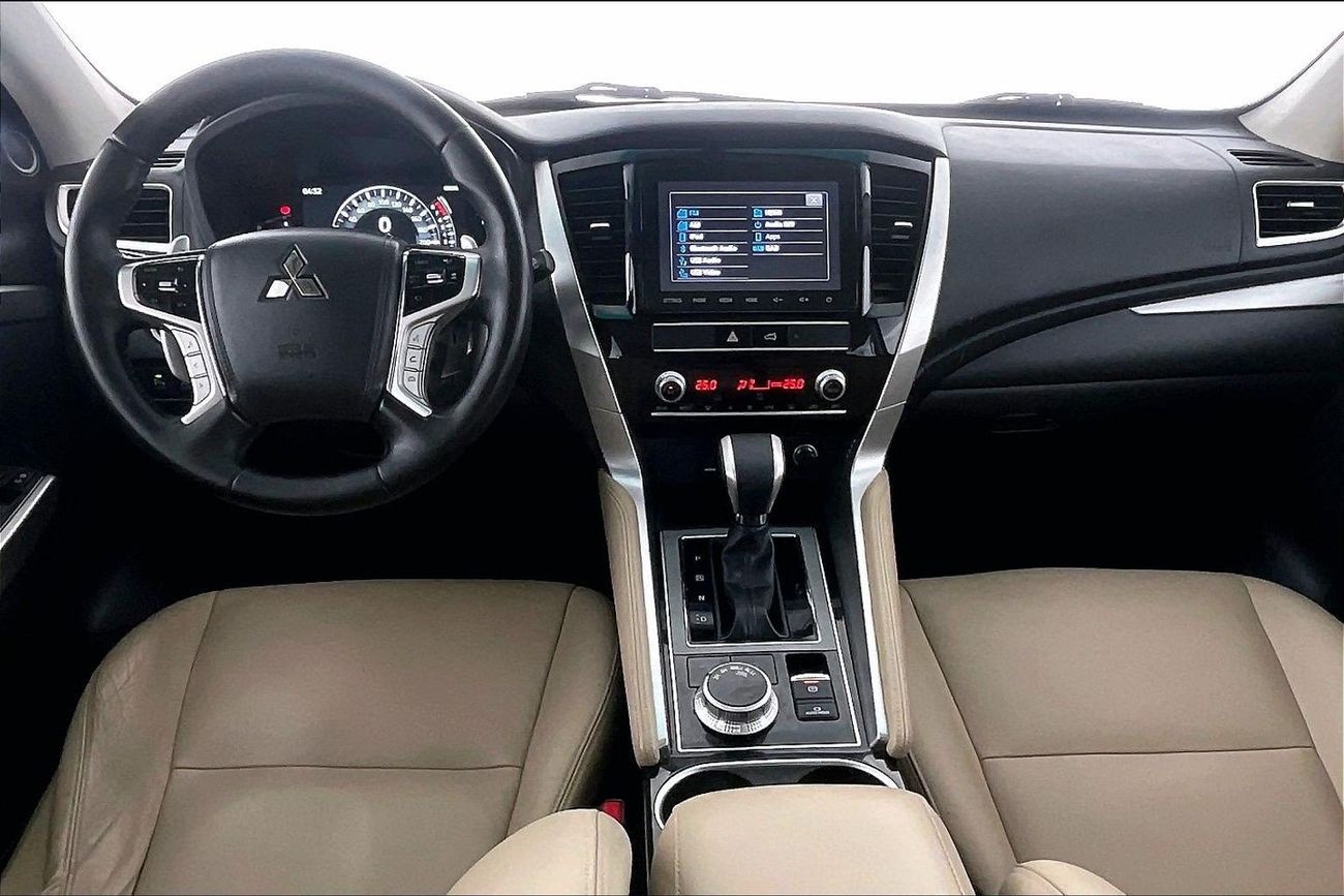 ميتسوبيشي مونتيرو سبورت GLS Premium | National Day Celebration | شامل الضمان | 0 ﺪﻔﻋﺓ ﺃﻮﻟﻯ