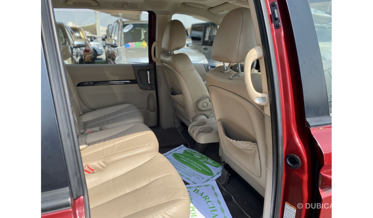 Kia Carnival GCC - EXCELLENT CONDITION