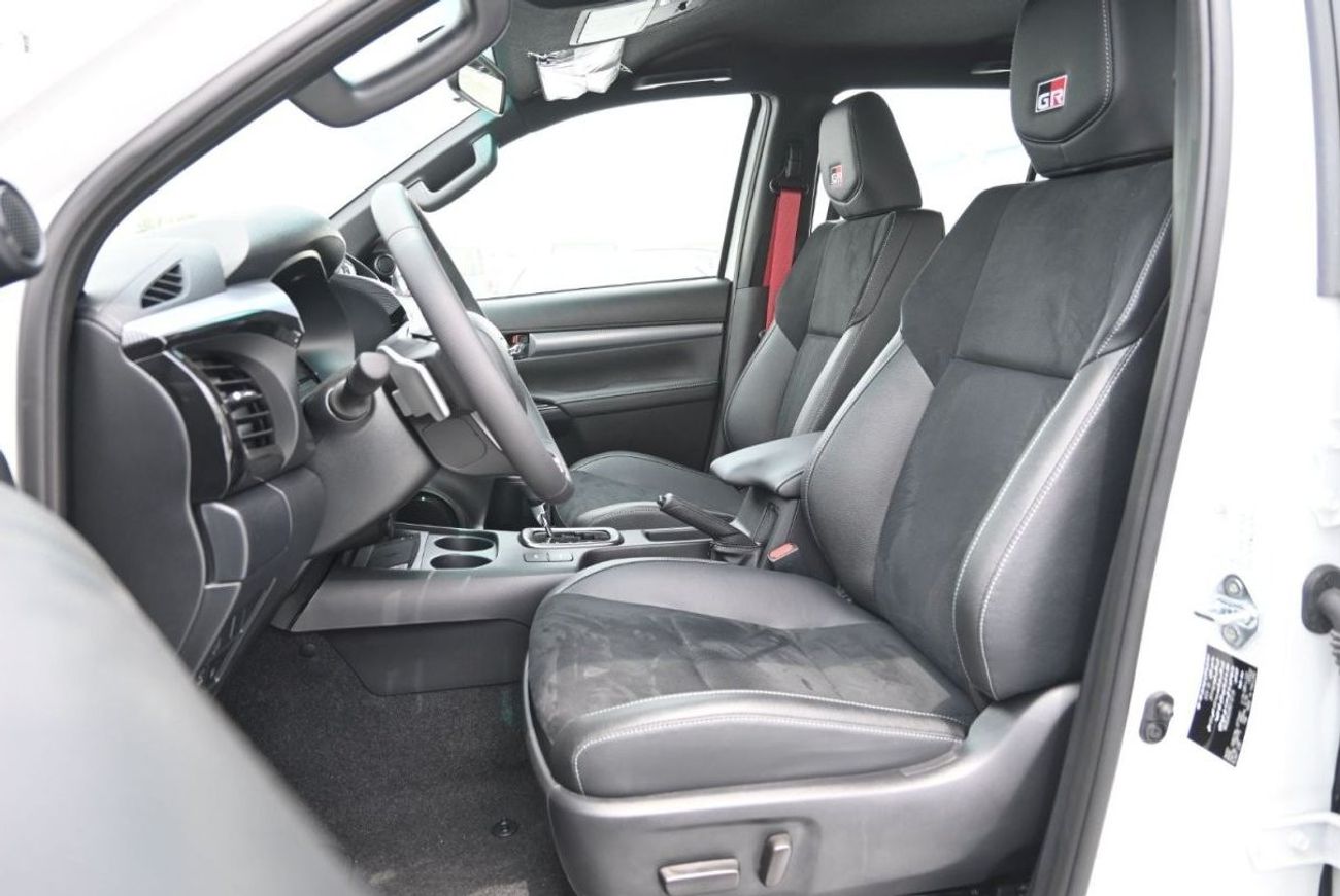 تويوتا هيلوكس Toyota Hilux GR Sport 4.0L V6, Petrol, 4WD, Pickup, Model 2024, Color White