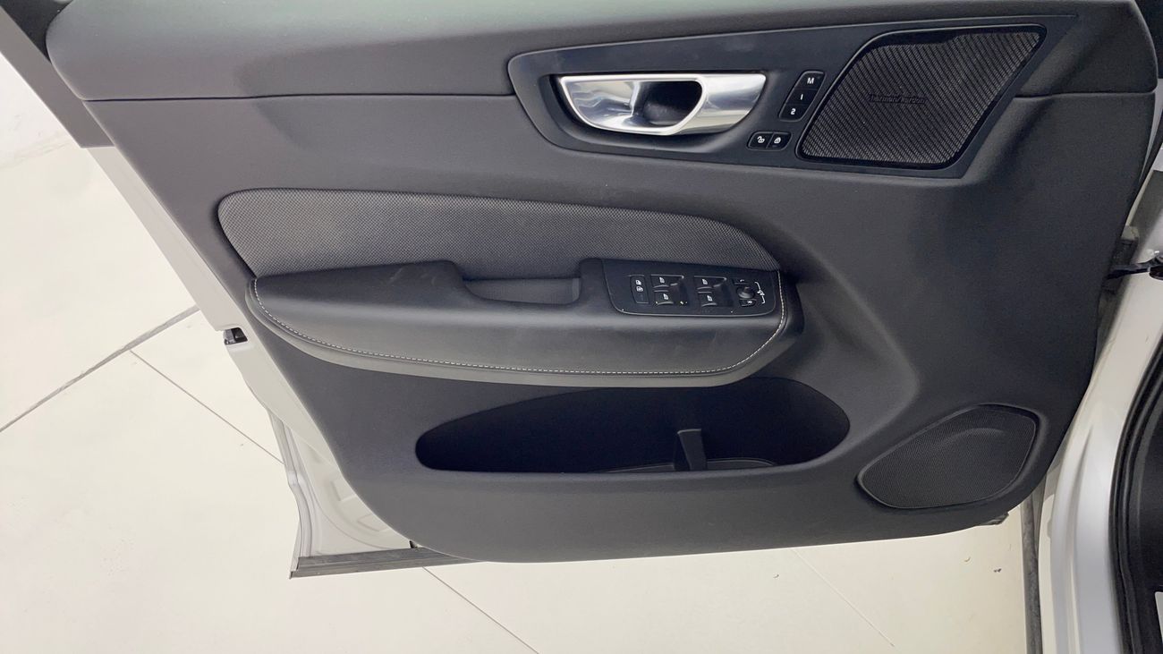 Volvo XC60 T5 R DESIGN 2 | Zero Down Payment | Home Test Drive