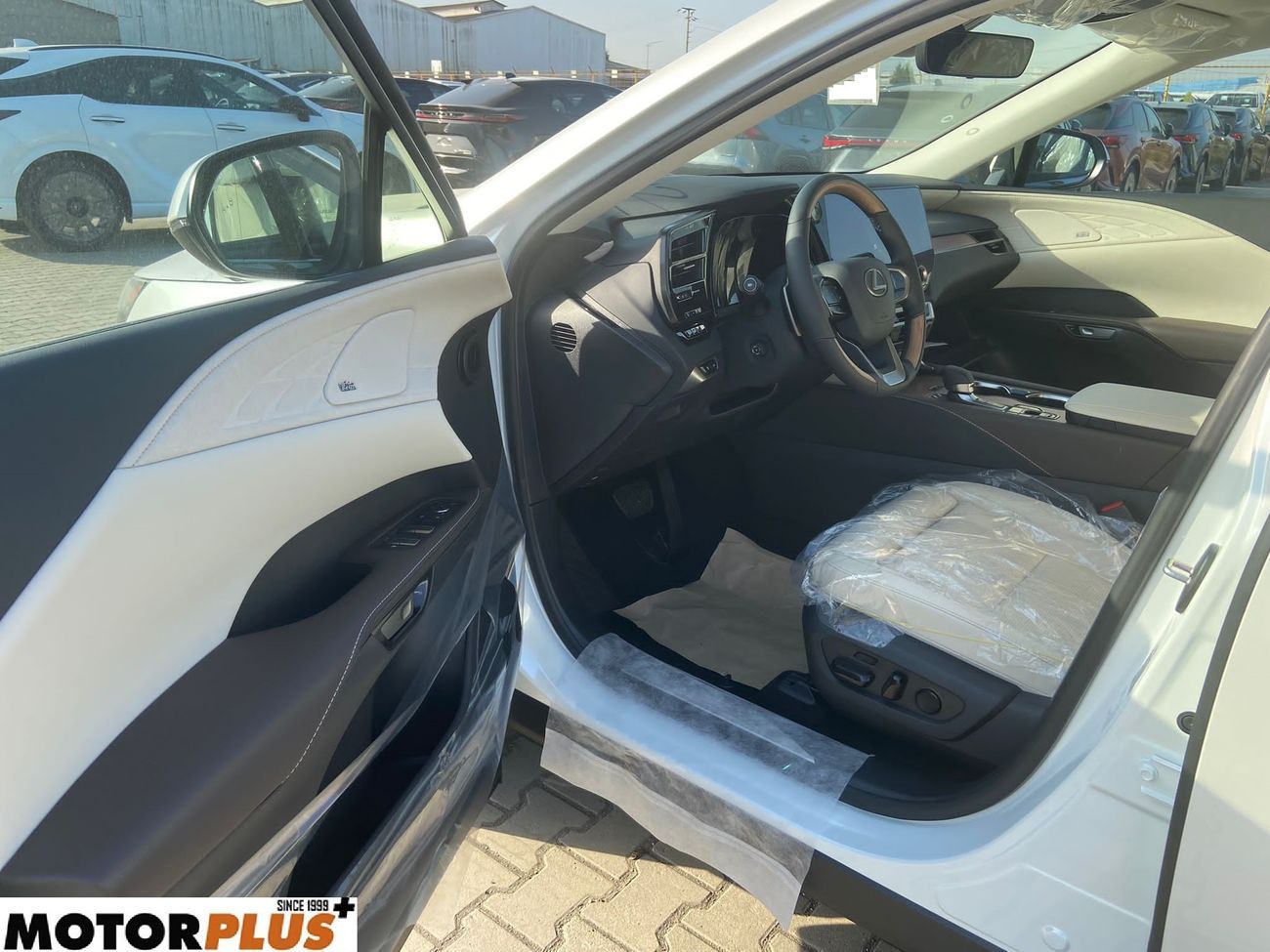 Lexus RX350h Luxury 2025 Model