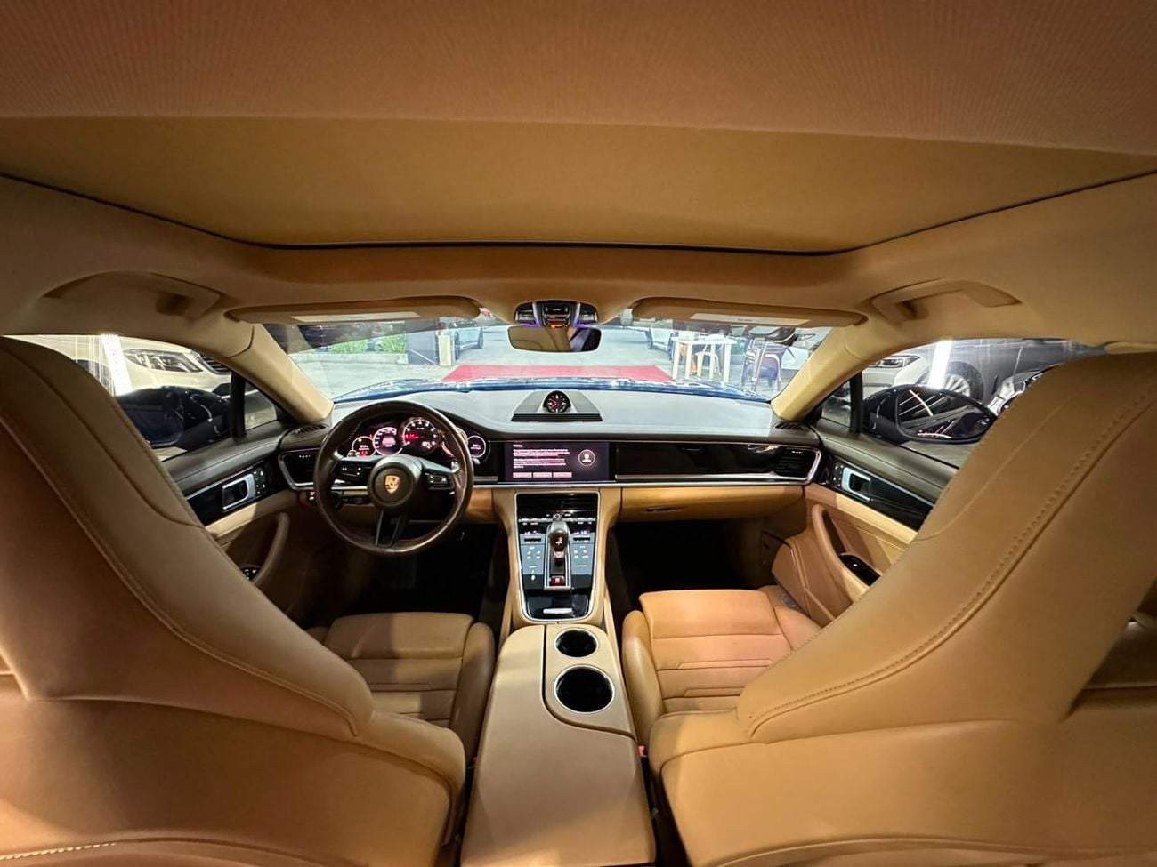 Porsche Panamera 4