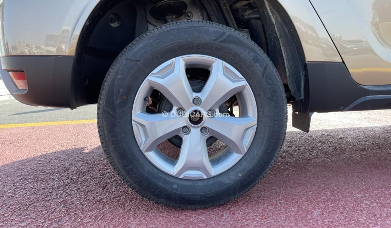 رينو داستر 2.0 لتر محرك 4wd 2017 نموذج أسود 4 سلندر نقل السيارات suv فقط للتصدير