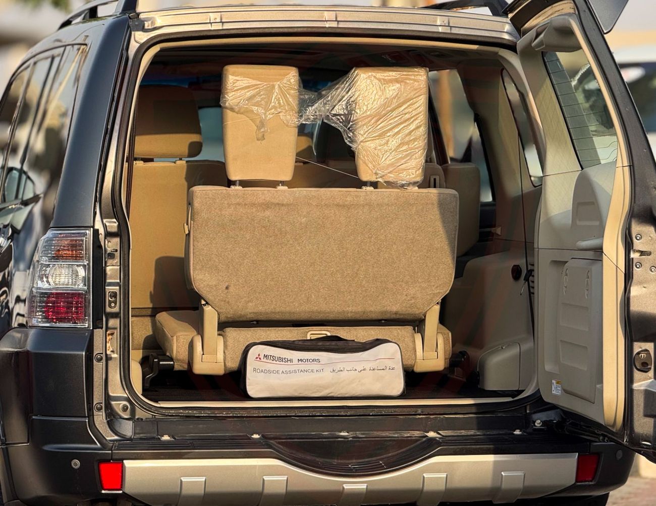 ميتسوبيشي باجيرو ميتسوبيشي باجيرو | V6 | 2022 | خليجي | خالية من الحوادث | بحالة ممتازة | 11:45 شهرياً