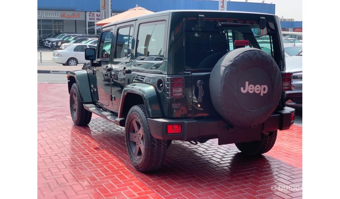 Jeep Wrangler 4 DOOR SAHARA UNLIMITED GCC 2011 SINGLE OWNER AGENCY MAINTAINED IN MINT CONDITION