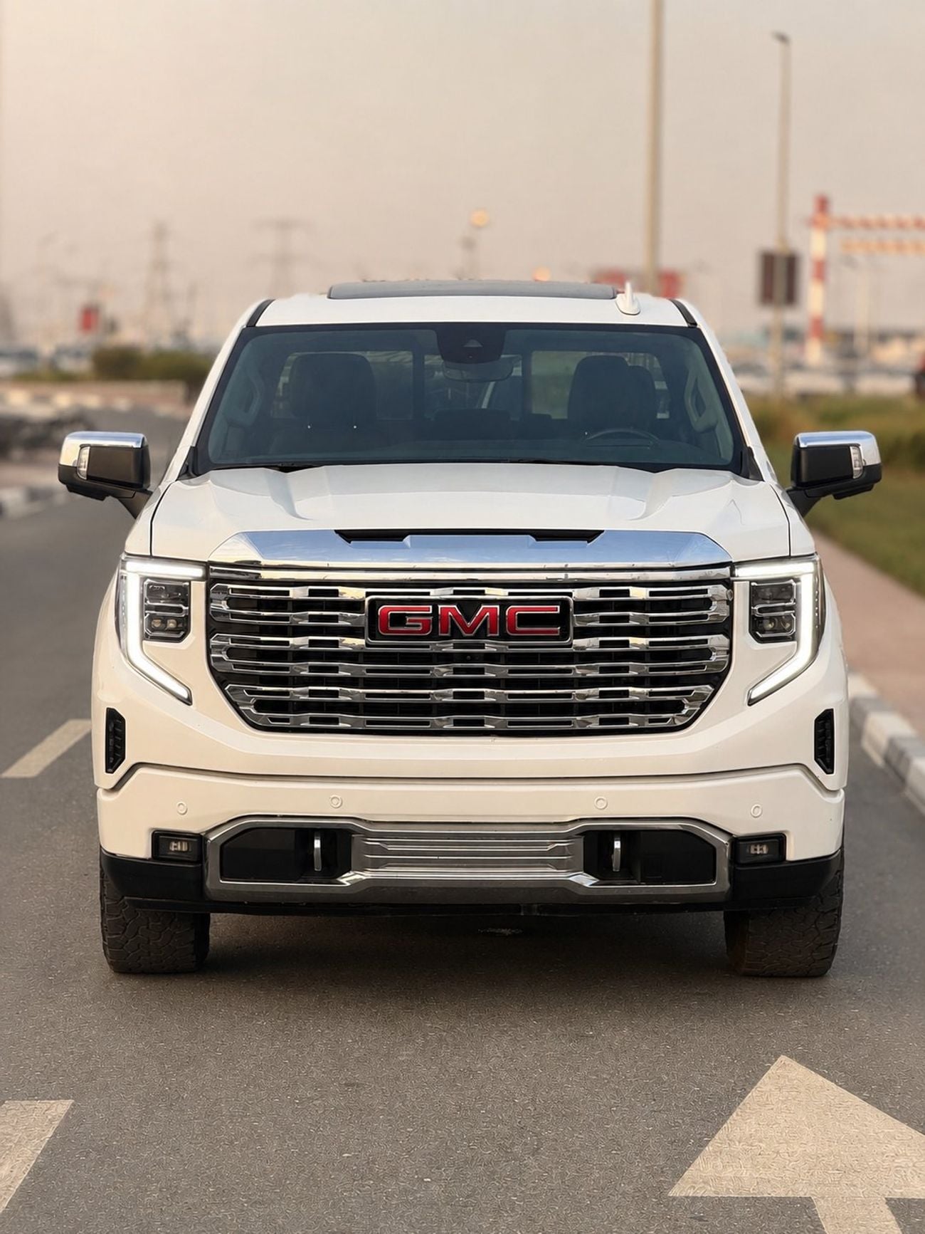 جي أم سي سييرا Full option sunroof, 360 cameras, leather electric seats 2022