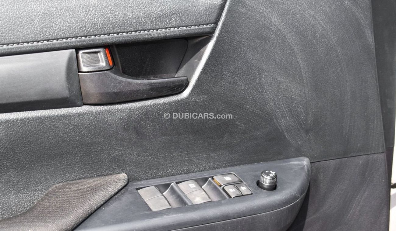 Toyota Hilux 2023 Toyota Hilux 4x4 DC 2.4 Low D Automatic - Silver inside Black | Export Only