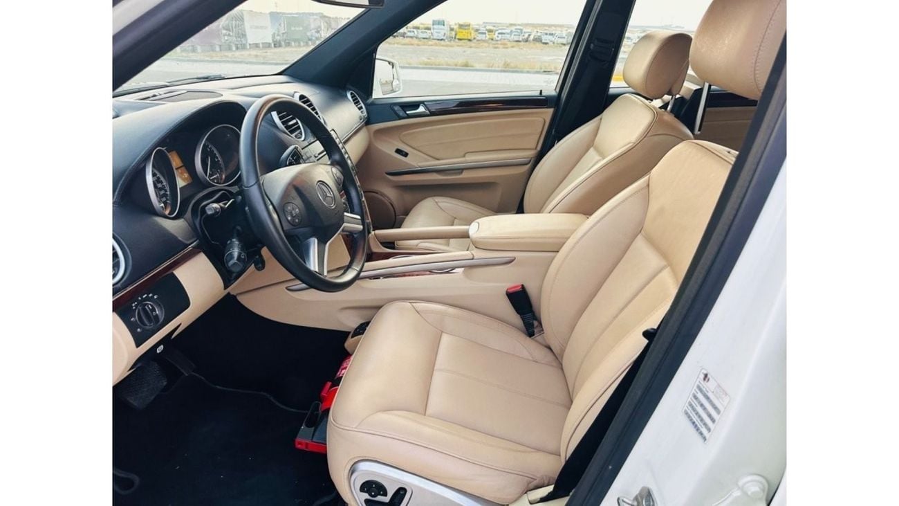 Mercedes-Benz GL 450 MODEL 2012 GCC CAR PERFECT CONDITION FULL OPTION PANORAMIC ROOF LEATHER SEATS ONE OWNER