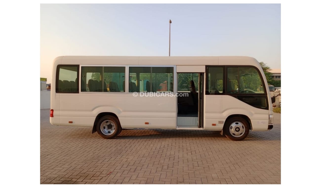 Toyota Coaster 2023 Toyota Coaster 4.2L Diesel 23 seats Basic option Only for local
