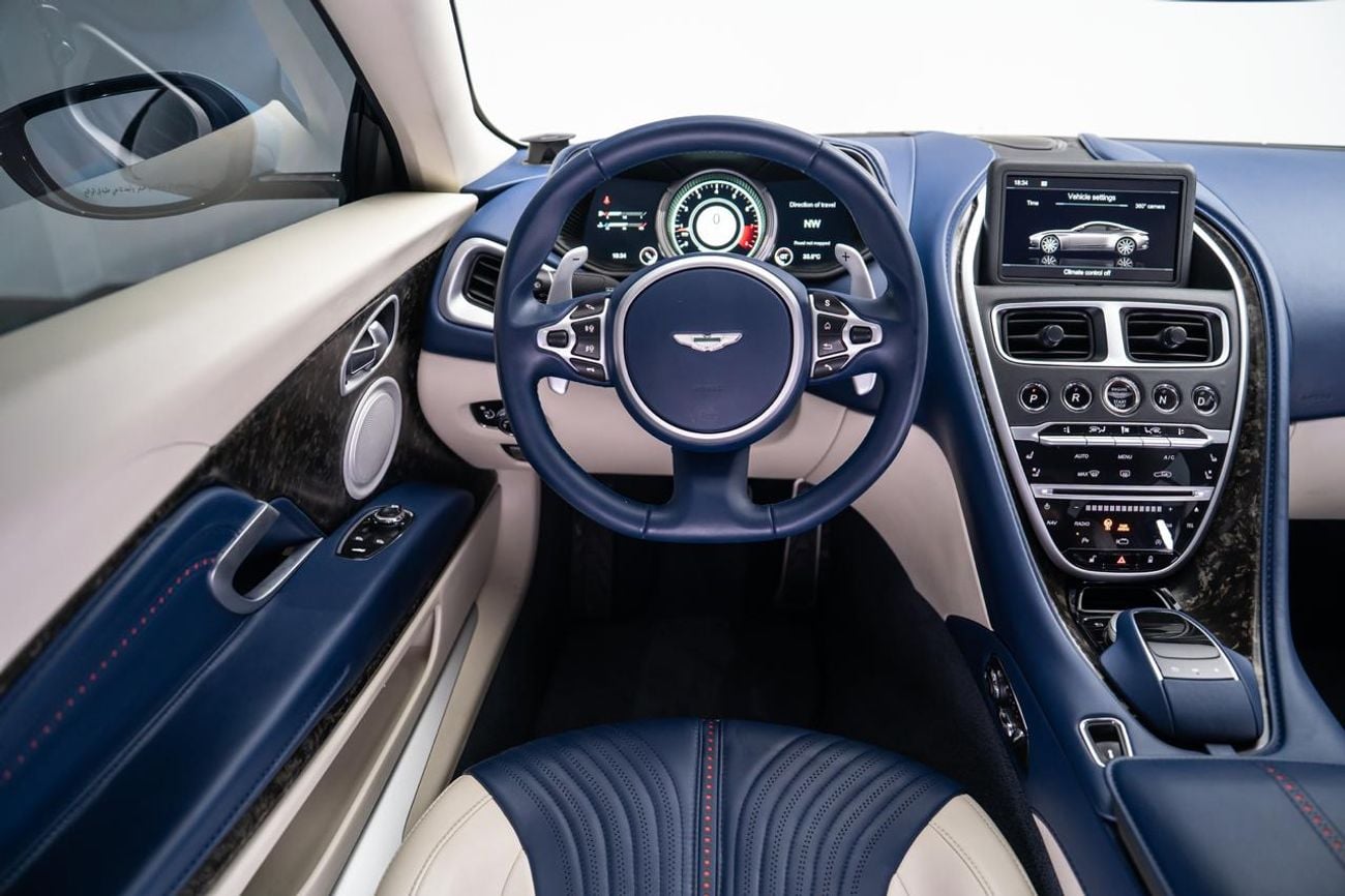 Aston Martin DB11 V8 Coupe