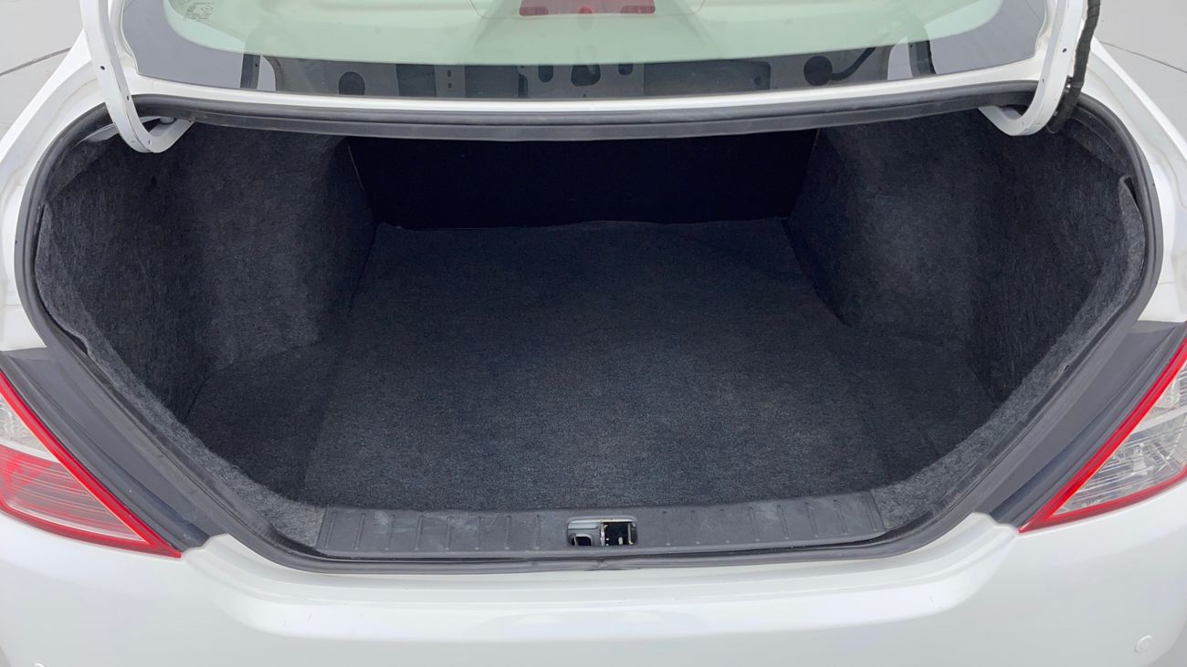 نيسان صني SV 1.5 | بدون دفعة مقدمة | اختبار قيادة مجاني للمنزل