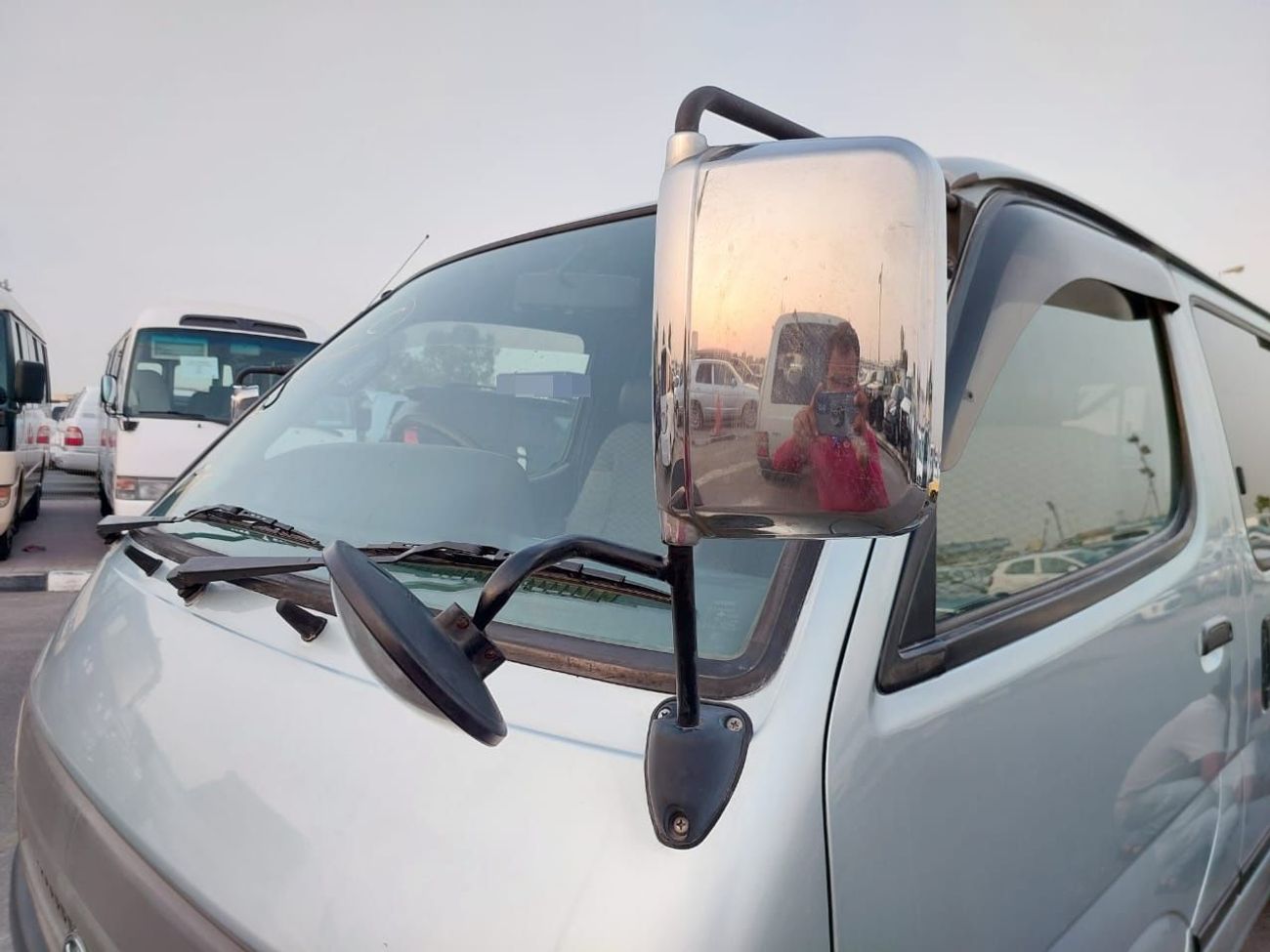 Toyota Hiace TOYOTA HIACE VAN RHD 1999 MODEL 2.0 L PETROL MANUAL(PM52852)