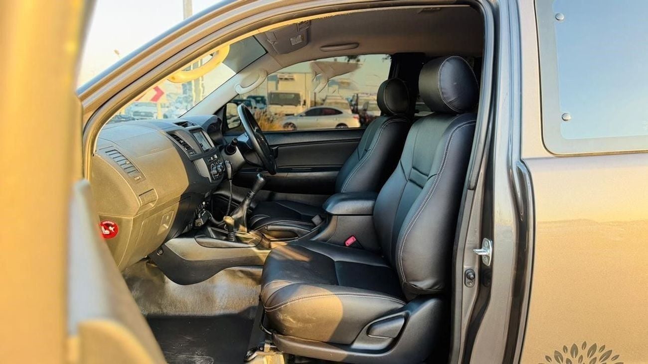 تويوتا هيلوكس -