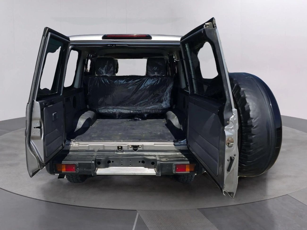 تويوتا لاند كروزر 70 Std 4.5L 4WD