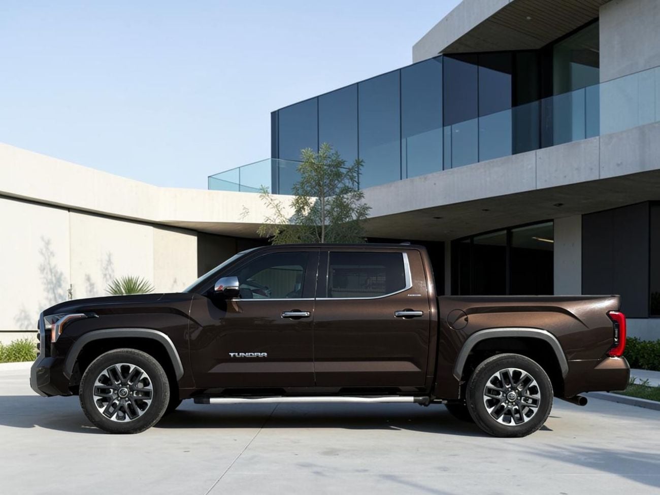 Toyota Tundra AED 2,560 P.M | 0% DOWN PAYMENT | TOYOTA TUNDRA LIMITED CREWMAX | 2022