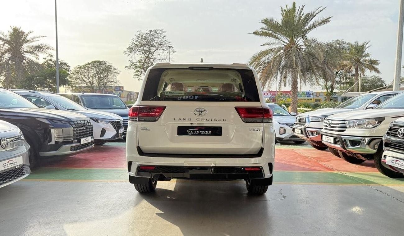 تويوتا لاند كروزر VXR 3.5L Toyota Land Cruiser 3.5L VXR Twin Turbo V6 | 2025 | 0KM | GCC