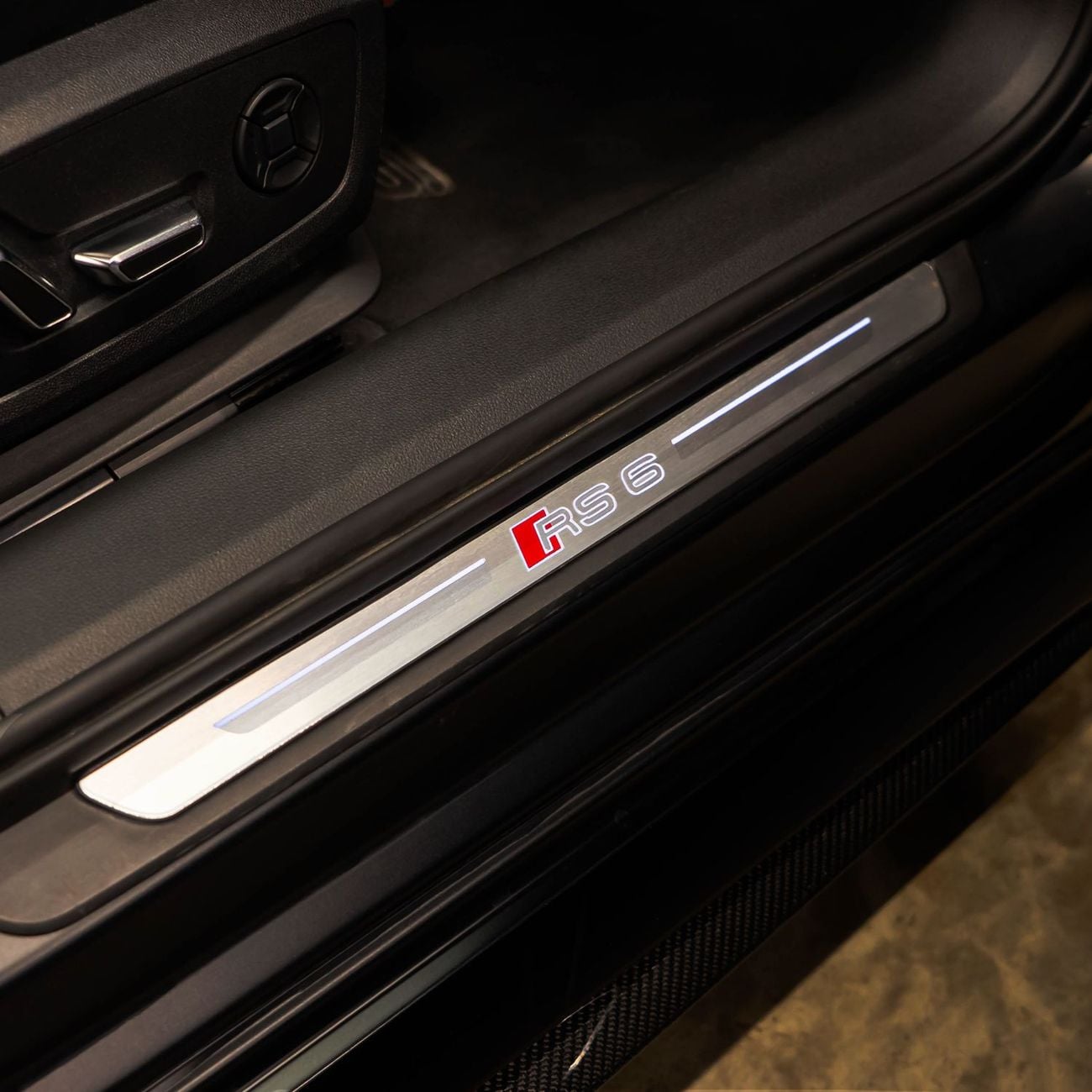 أودي RS6 AED 5,749 P.M • 0% Downpayment • Audi RS6 Avant TFSI Quattro • 1 Year Warranty