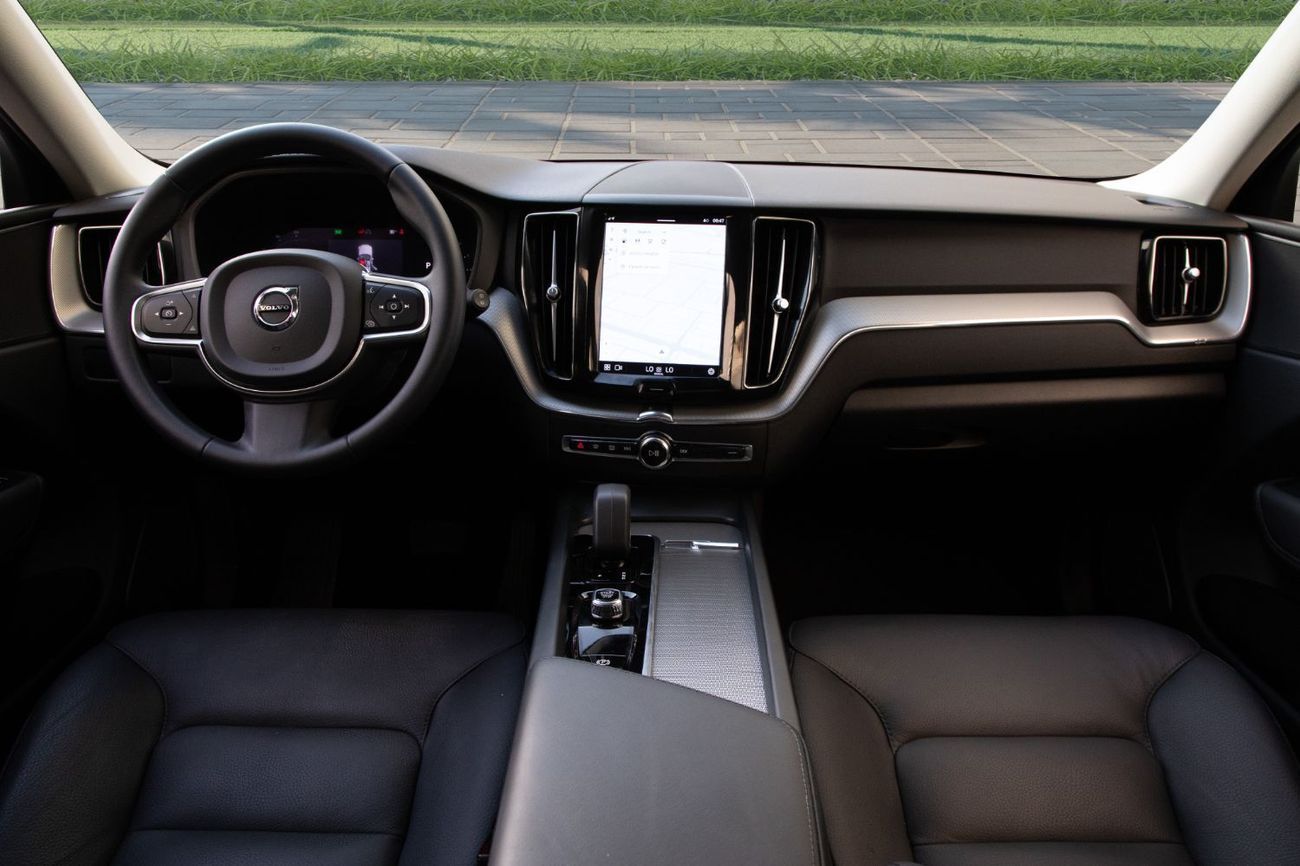 Volvo XC60 B5 CORE | 2,937 P.M  | 0% Downpayment | AGENCY WARRANTY!