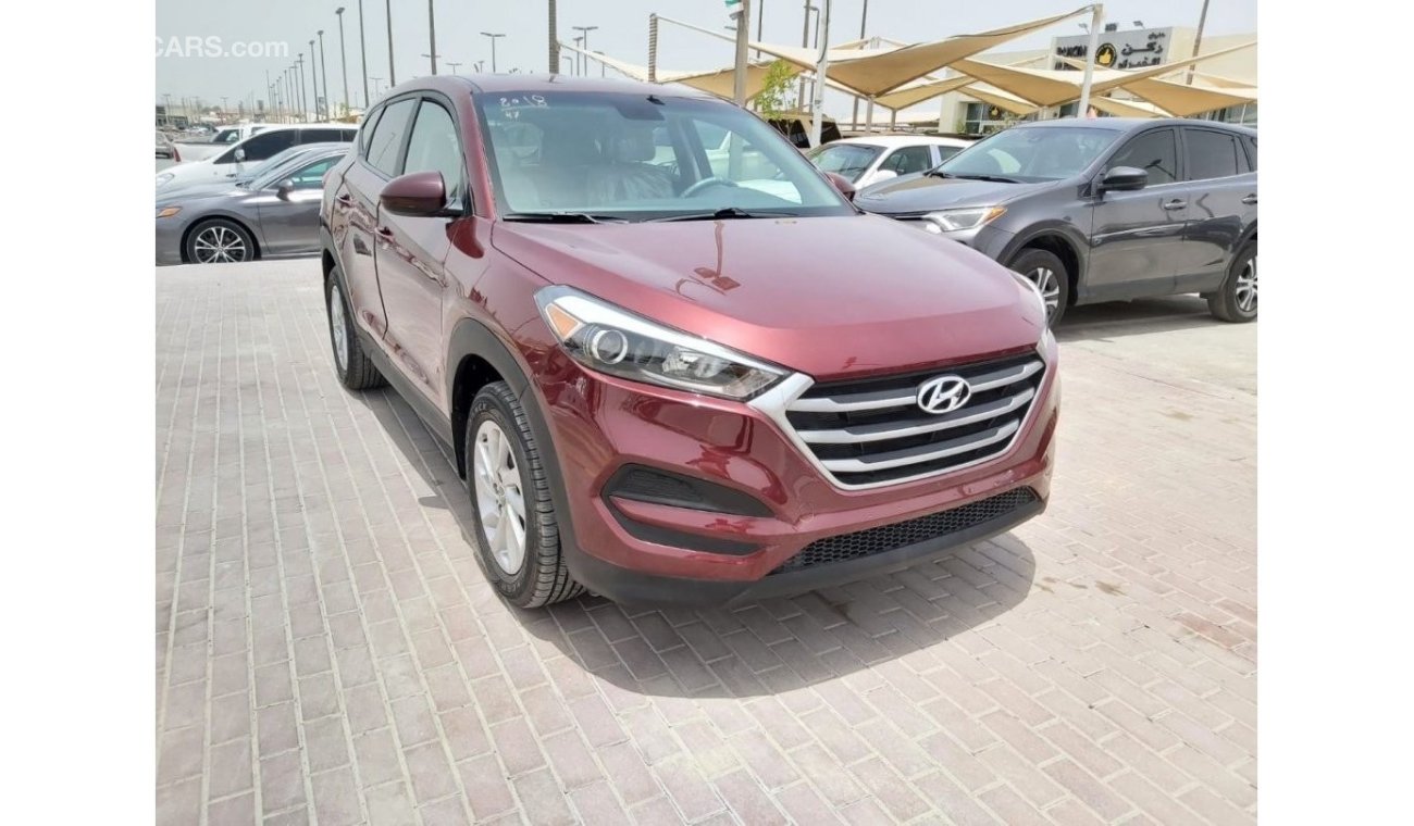 Hyundai Tucson SE SE 2018 Hyundai Tucson, Burgundy Color