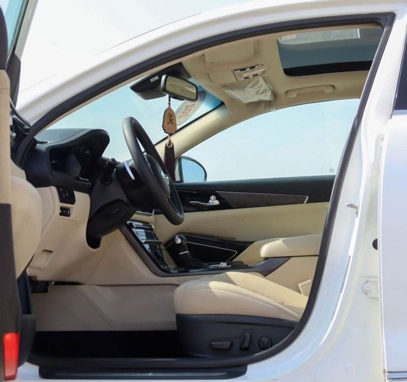 كيا كادنزا EX 3.3L KIA CADENZA V6, 2021 GCC accident-free in excellent condition 1367 P.M