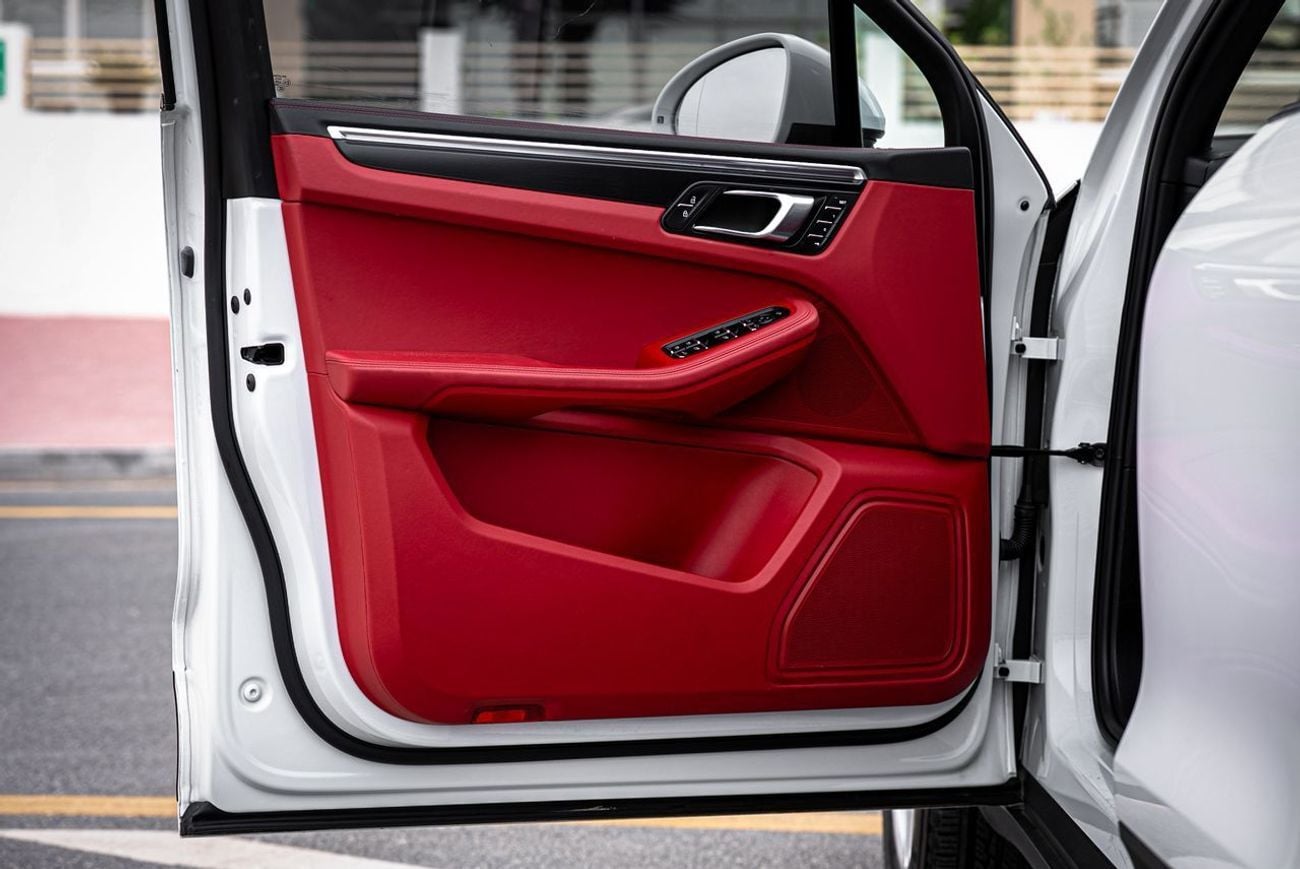 بورش ماكان Std 2.0L - sport chrono package