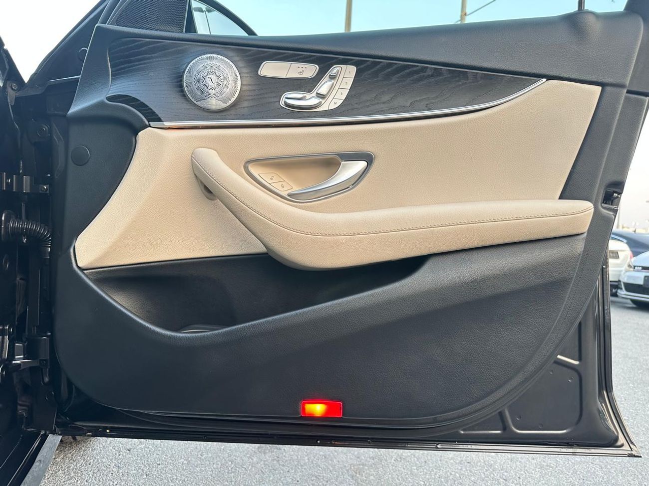 مرسيدس بنز E 350 Mercedes E350 KIT AMG_amercan_2021_Excellent Condition _Full option