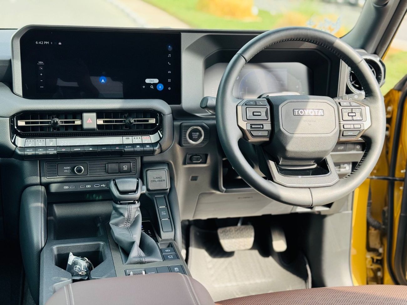 تويوتا برادو TRJ250 Toyota Land Cruiser prado full option top of the range