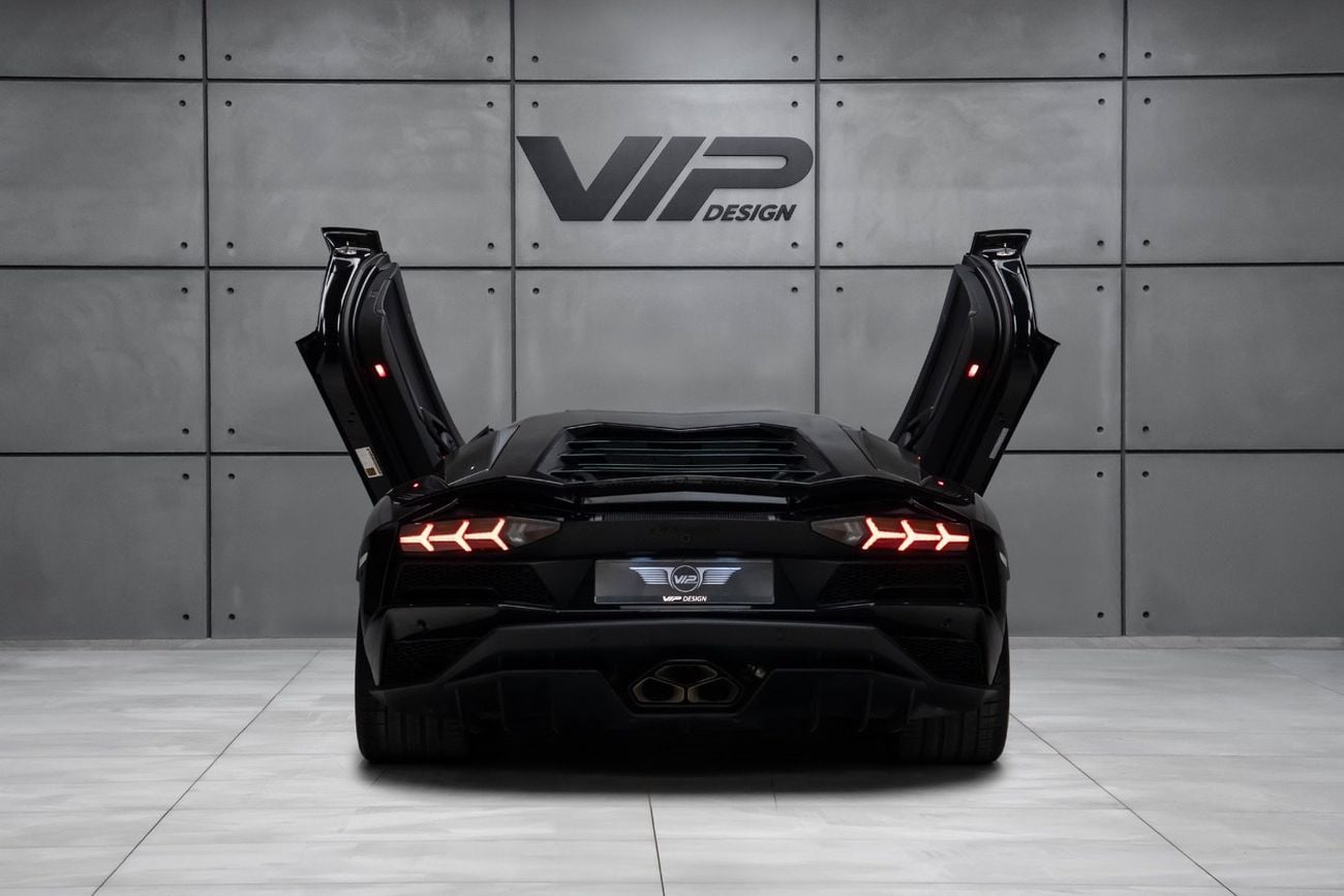 Lamborghini Aventador 6.5L V12