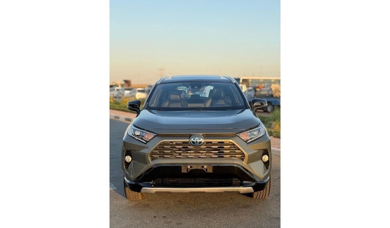 Toyota RAV4 Hybrid TOYOTA RAV4 XSE Full Option
