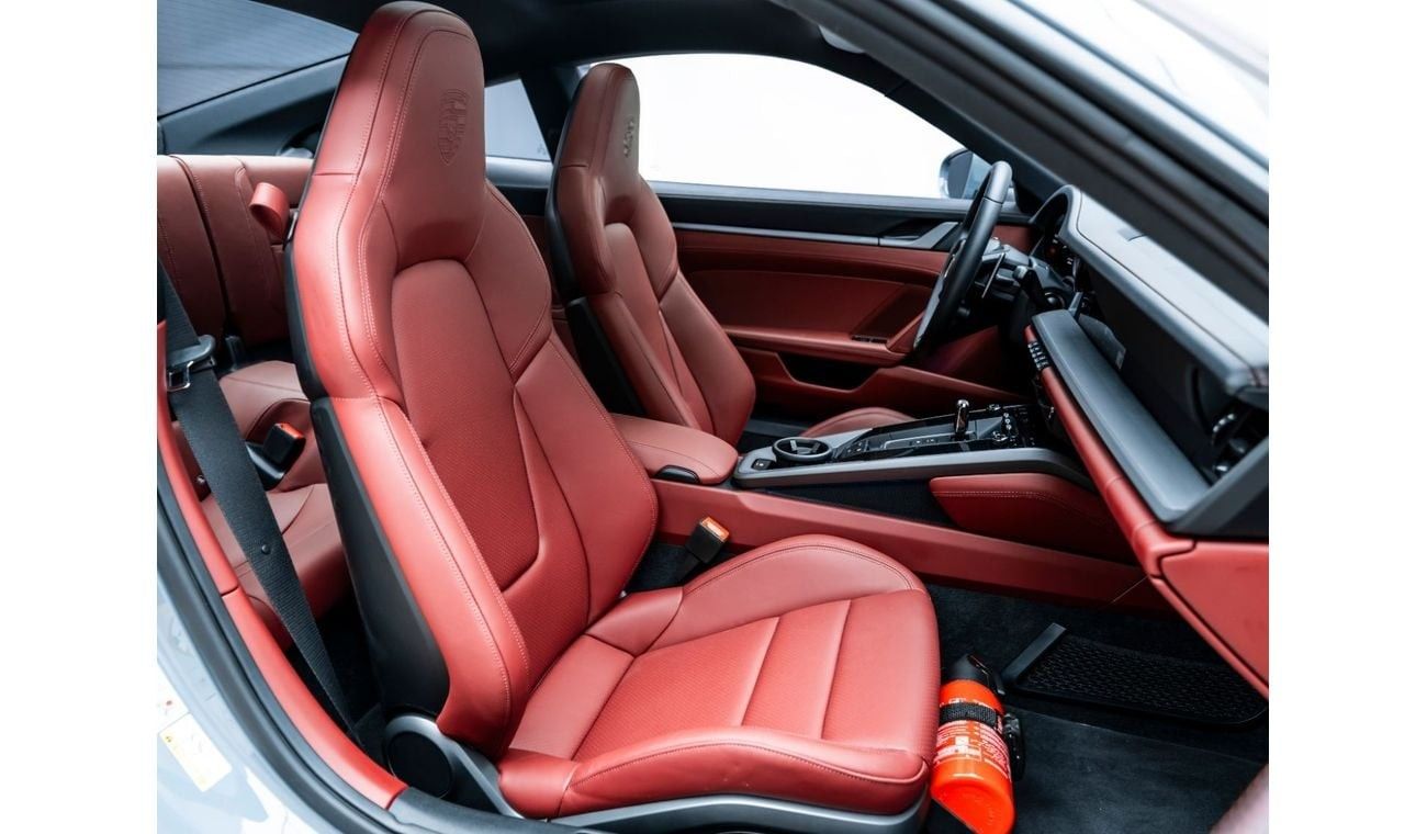 Porsche 911 Carrera 3.0L (380 HP) Coupe 2024 Porsche Carrera, 2026 Porsche Warranty, Aero Kit, Very Low KMs, GCC