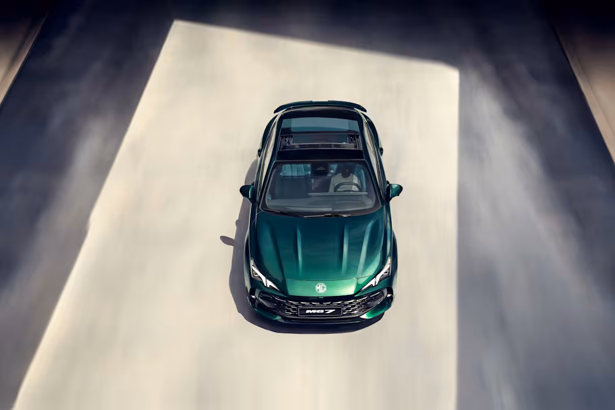 أم جي 7 exterior - Top View