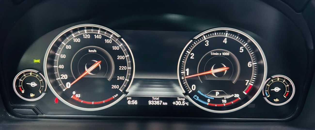 BMW X5 50i Luxury 4.4L (5 Seater)