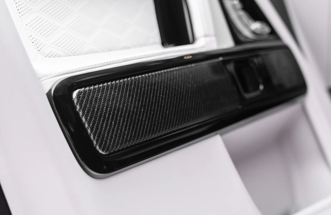 Mercedes Benz G63 AMG 4.0L Twin-Turbocharged V8 Engine