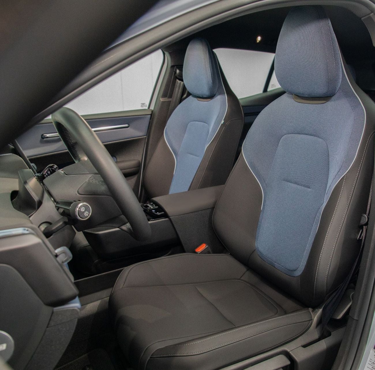 Volvo EX30 PLUS