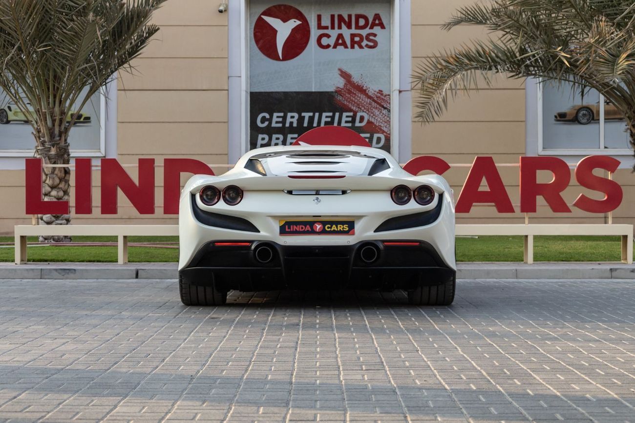 فيراري F8 تريبوتو 3.9T V8