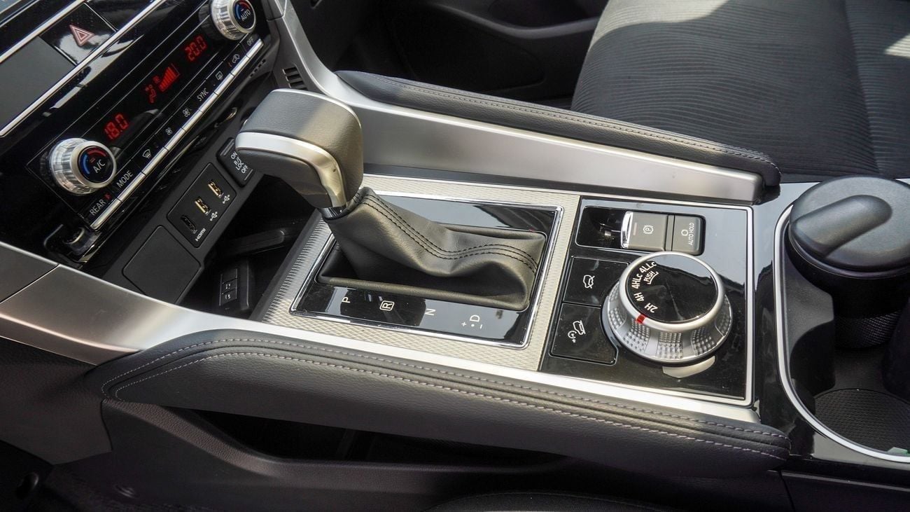 Mitsubishi Montero Sport Brand New Montero Sport GLS 2025 Export 3.0L 4WD Petrol A/T|Grey/Black|MONTEROSPORT-GLS-25|