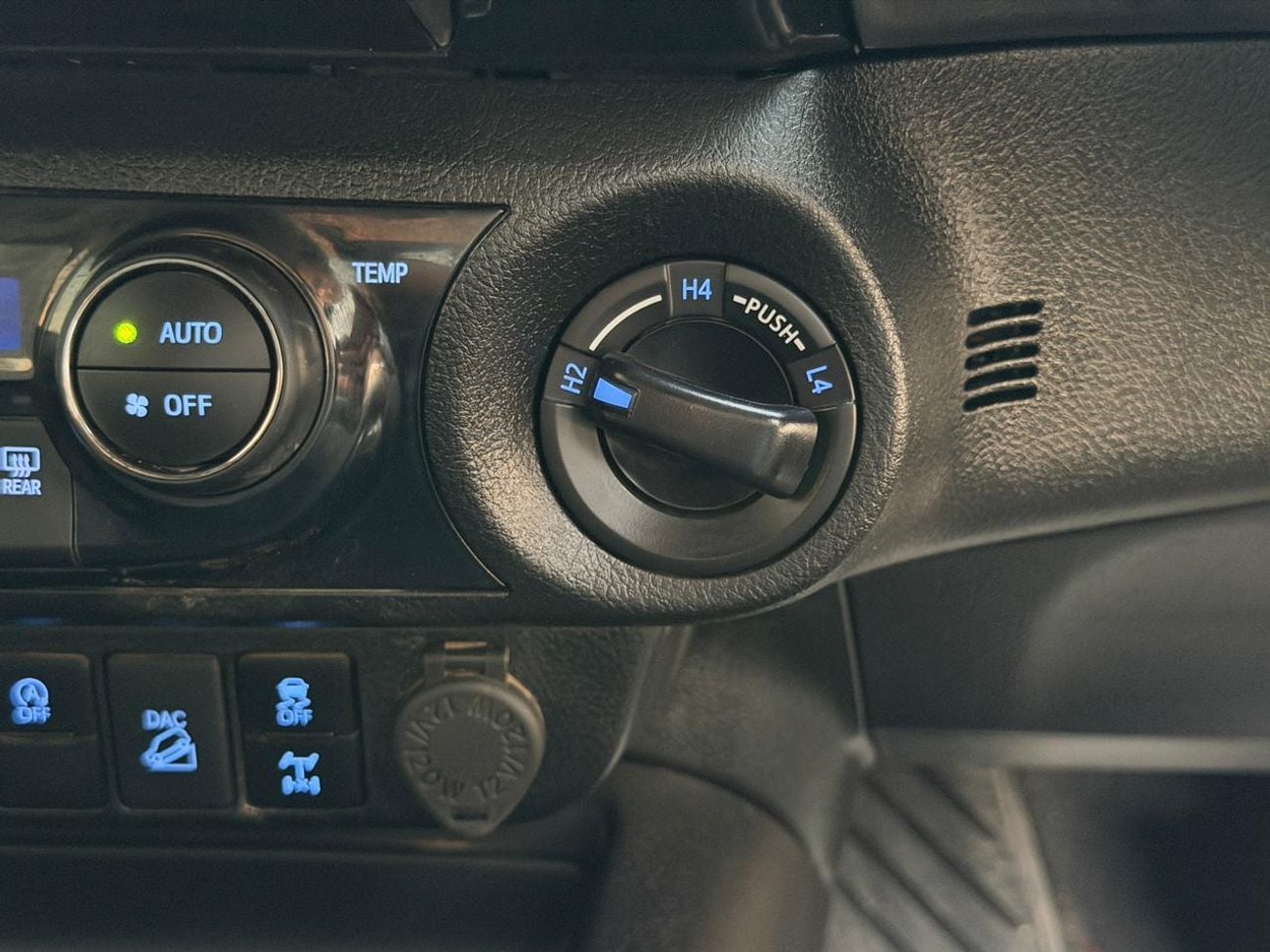 Toyota Hilux HYBRID DIESEL ENGINE | PUSH START | POWER SEAT | 2024 | AUTOMATIC | RHD