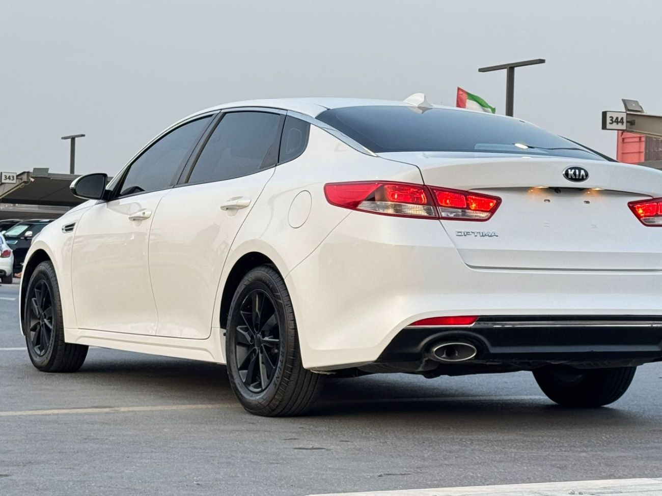 Kia Optima EX 2.4L (185 HP) perfect inside & outside