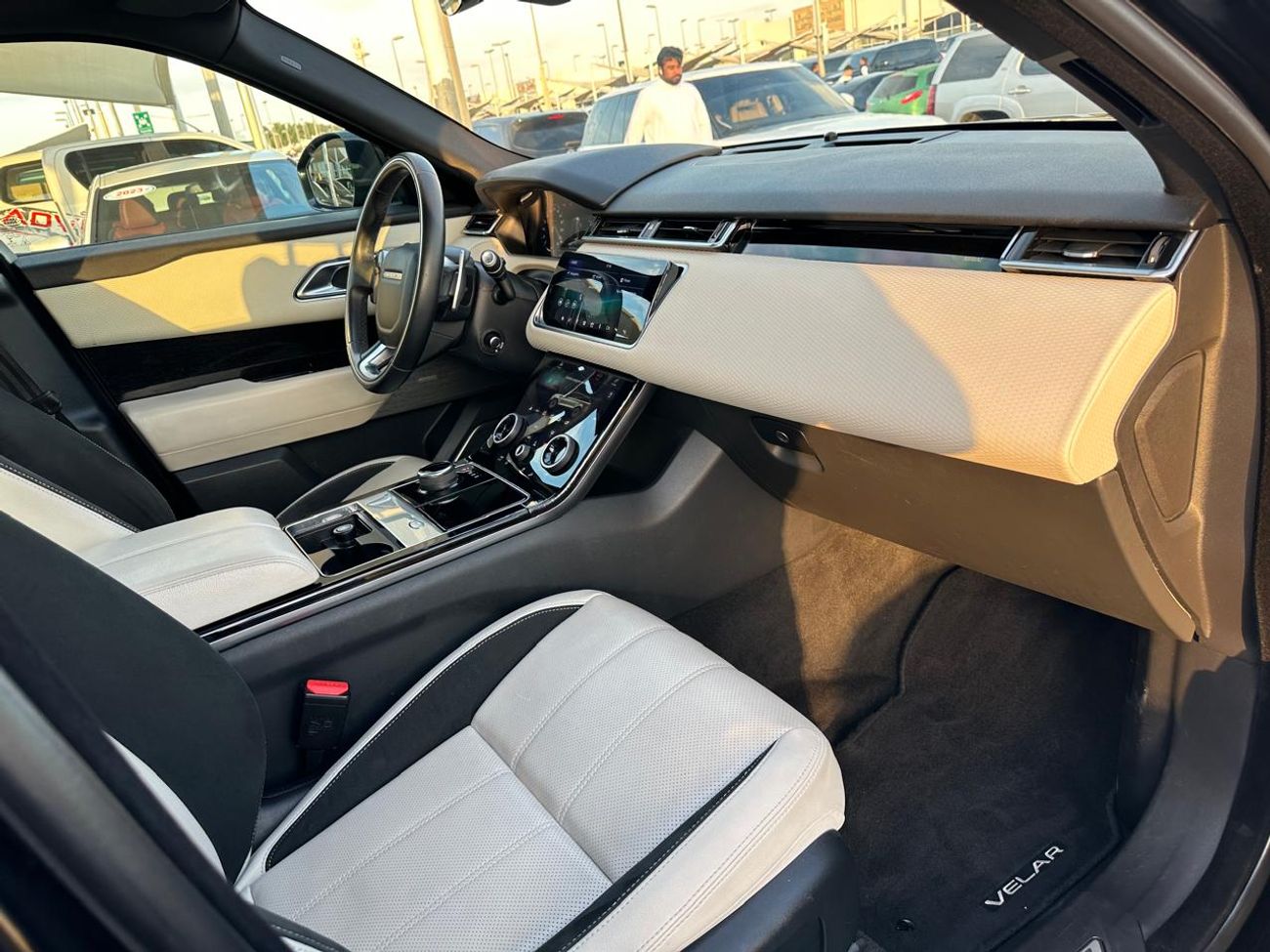 لاند روفر رينج روفر فيلار Range Rover Velar P250 SE_ 2019_ Gulf _in excellent condition_ no problems