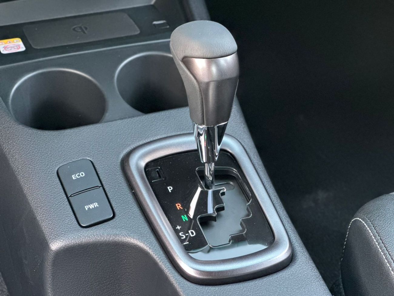 Toyota Hilux HILUX 2.8 GR-S 4WD AT RADAR WIRELESS CHARGER   BSM MY2025