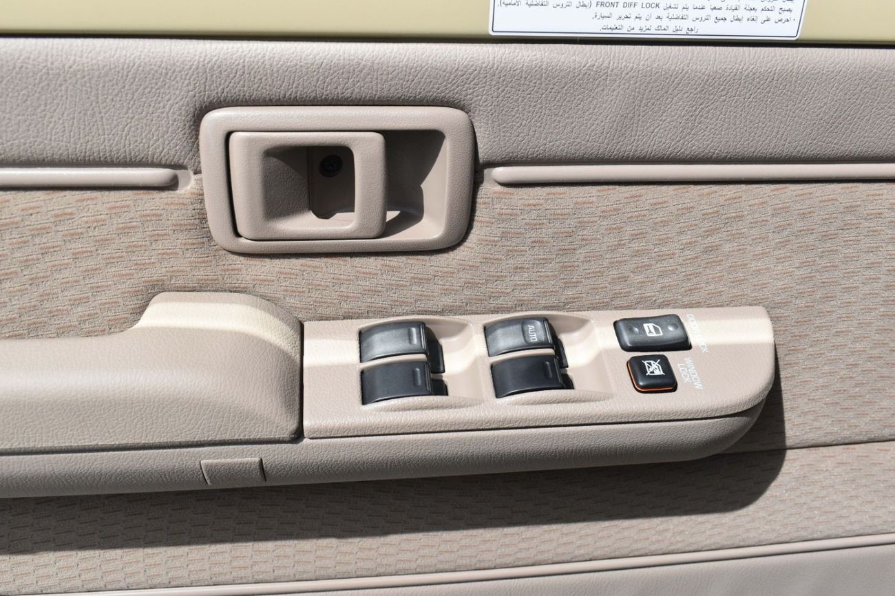 تويوتا لاند كروزر بيك آب LC79 DC 2.8L AT GCC 2025