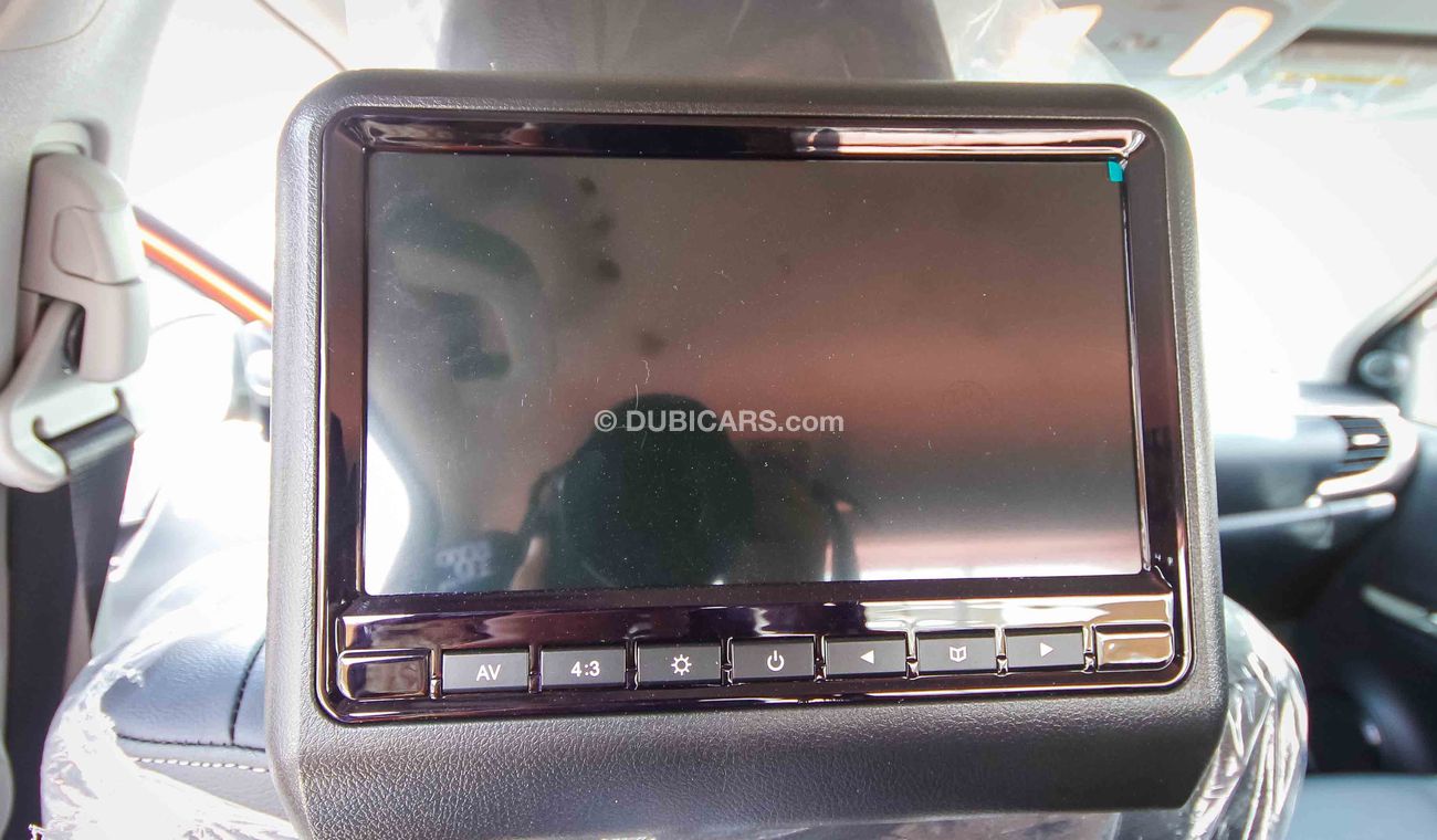 Toyota Hilux REVO 3.0L AT SUPER UP FLAT DECK COVER