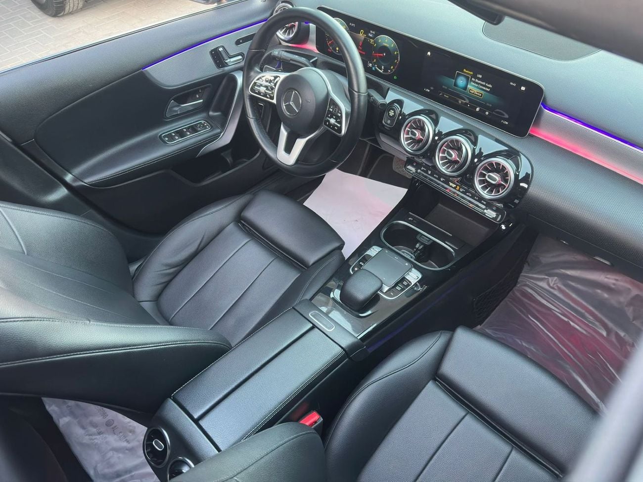 Mercedes-Benz A 220 2.0L 4-cylinder turbo (188 hp)