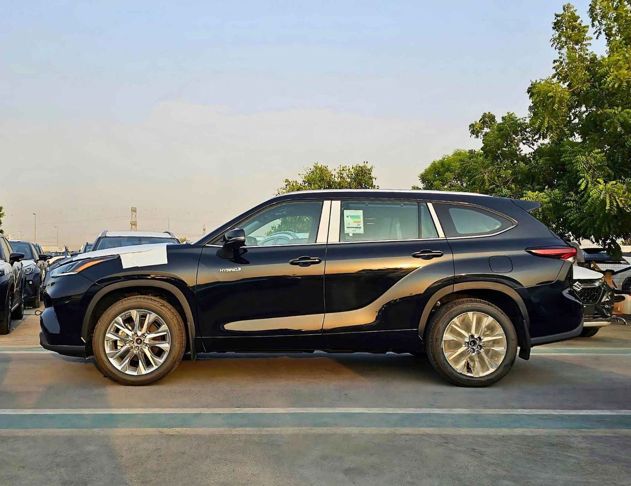Toyota Highlander 2.5L V4 LIMITED HYBRID / FULL OPTION / PANORAMAIC / POWER SEATS (CODE # HLH25LO)